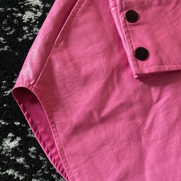 Baum Und Pferdgarten Pink Faux Leather Shirt 💕💐 - Picture 10 of 13